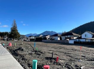 44720 Vandell Dr, Chilliwack, BC V2R 0Y8