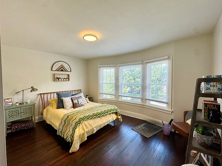 1448 Northland Ave — Photo 11