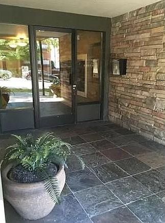 1st image of 840 NE 125th St APT 108