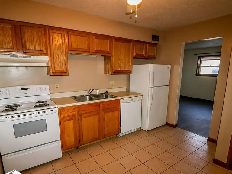 350 N 16th St #7 — Photo 3