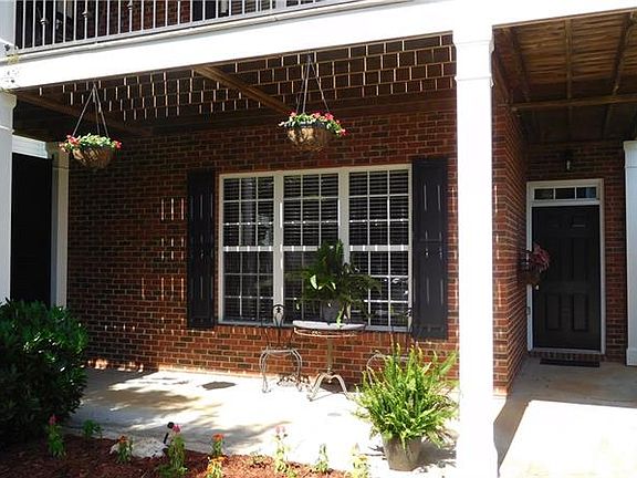 2nd image of 3337 Chastain Landings Ct