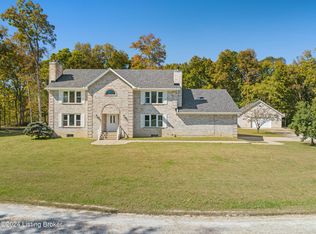 978 Forest Hill Rd, Shepherdsville, KY 40165