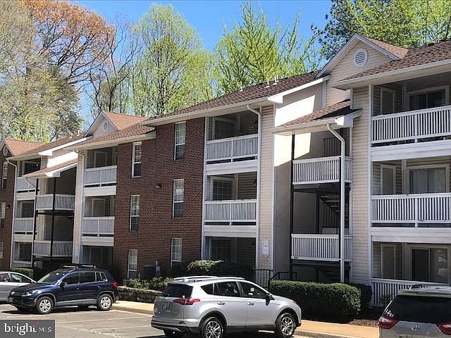 1st image of 1503 Lincoln Way APT 201