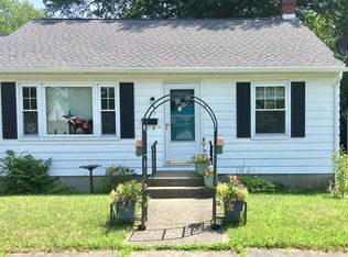 27 Houseman Ave, Chatham, NY 12037