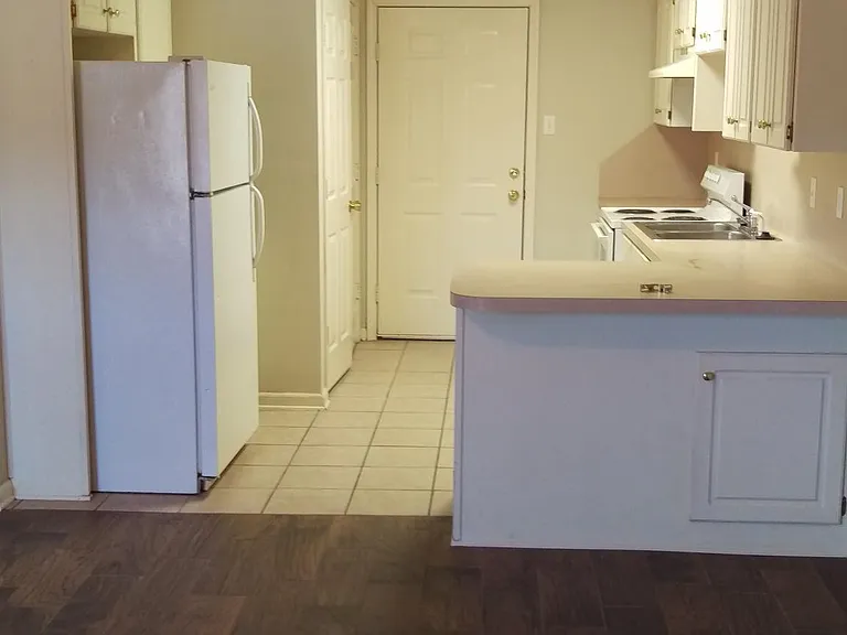 36 Meadow Cir — Photo 2