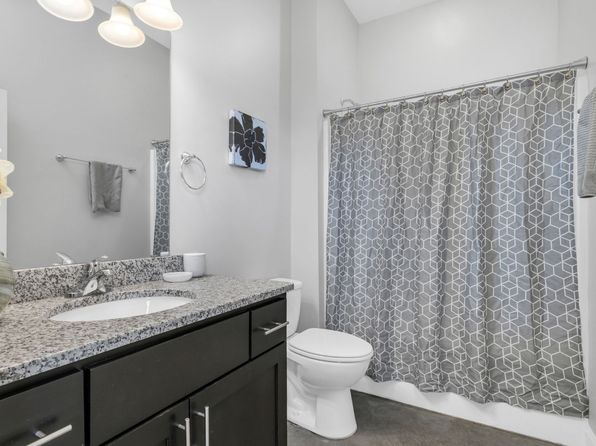 2105 Bailey Ave #101
