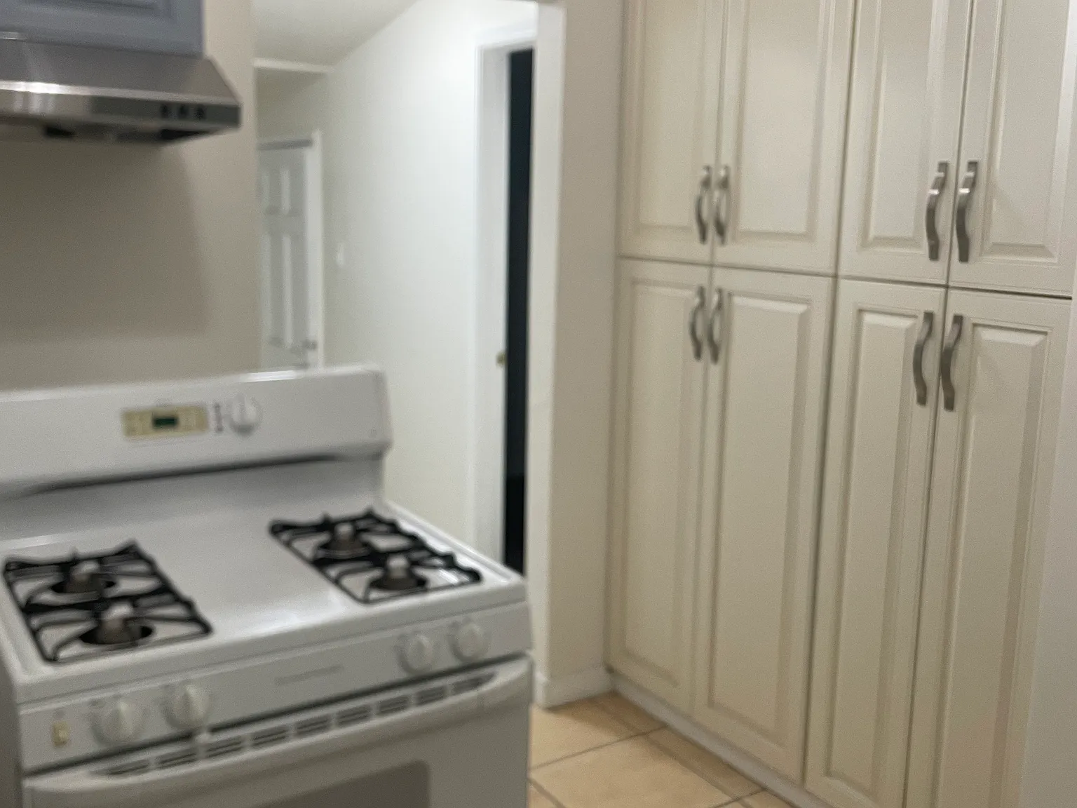 3 bed, $2,500 — Photo 4