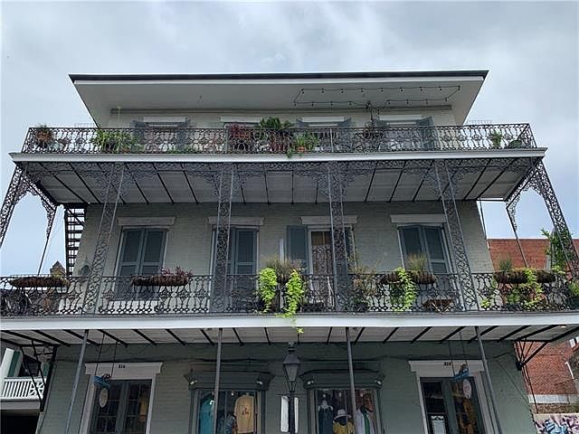1st image of 814 Royal St APT D