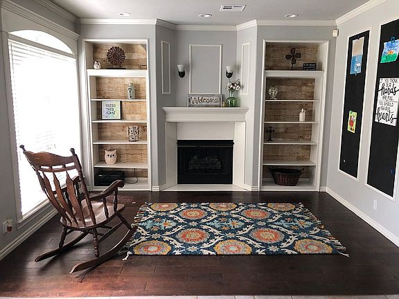 Library with fireplace 