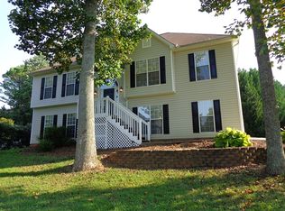 204 Sundown Dr, Acworth, GA 30102