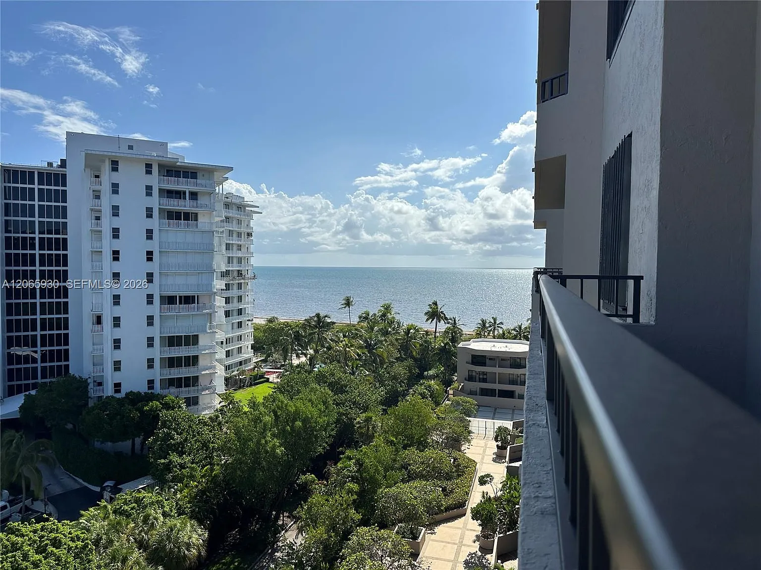 Key Colony No 2 Condo — Photo 3