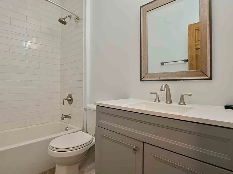 1318 Florida Ave NE — Photo 10
