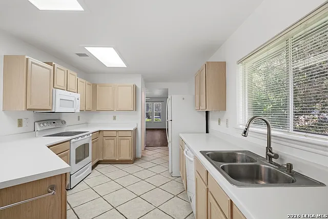 2254 Indian Meadows Dr — Photo 17