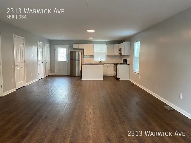 3 bed, 2.5 bath, 1554 sqft, $1,800 — Photo 4