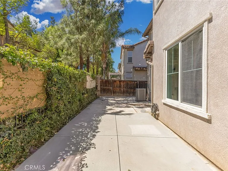 28403 Ravenna St — Photo 31