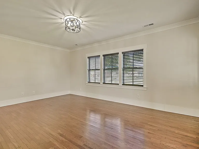 403 Silver Lake Rd — Photo 24