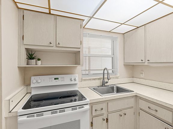 5th image of 2701 E Golf Boulevard #1012