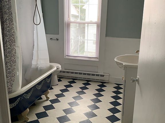 5th image of 88 Prospect St