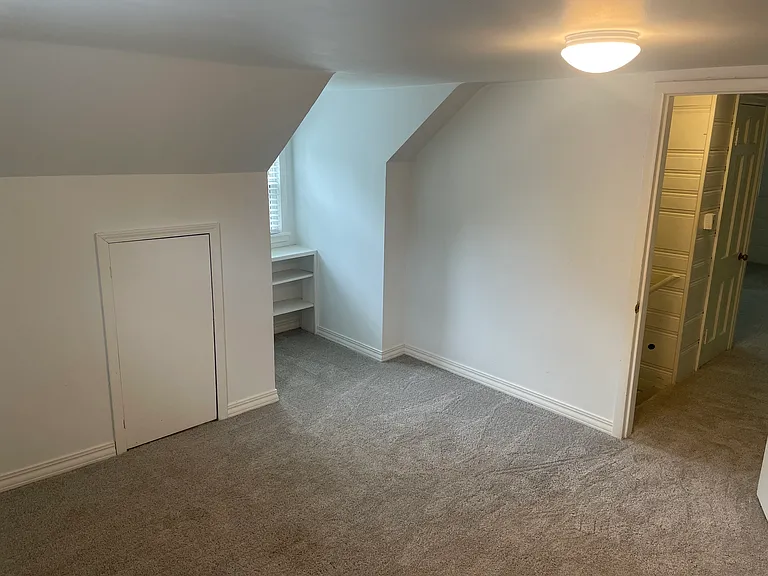 549 Sheridan Dr — Photo 13