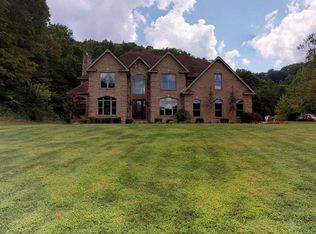 711 Saunders Creek Rd, Milton, WV 25541