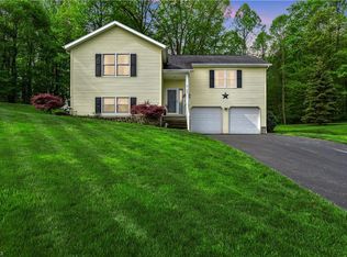 467 Old Coach Ln, Salem, OH 44460