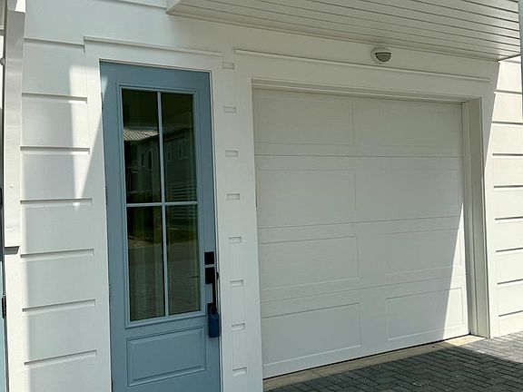 5th image of 118 S 40th St #B