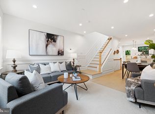 3033 Baltz St, Philadelphia, PA 19121