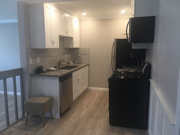 Kitchen with stainless steel applicance
