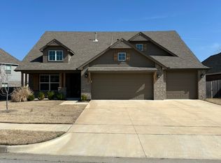 13245 S 19th St, Bixby, OK 74008