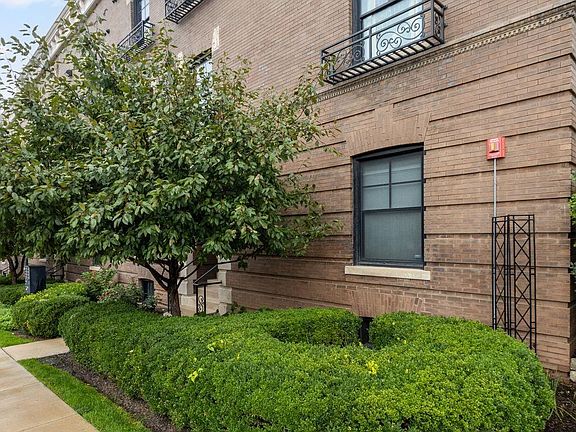 3rd image of 1117 S 10th St APT 16