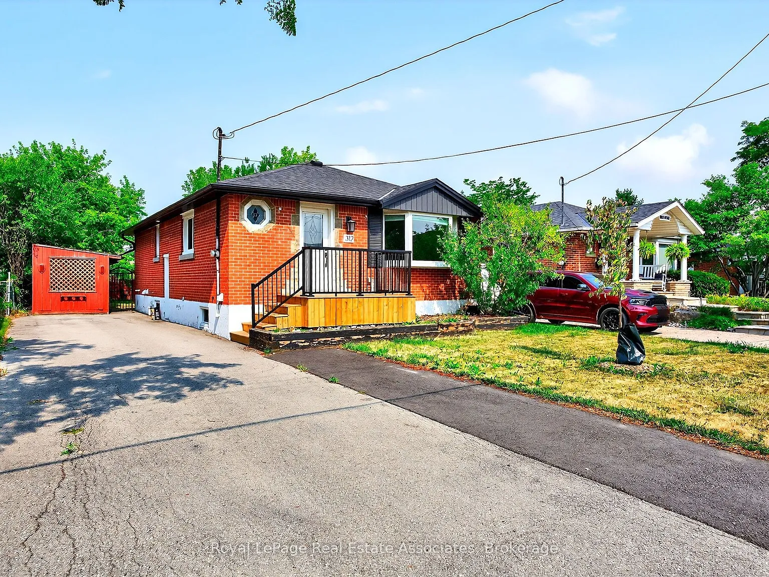 3 bed, $2,300 — Photo 2