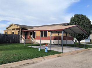 315 Golden Oak Dr, Manvel, TX 77578