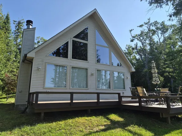 10306 Raven Dr, Ocqueoc, MI 49759