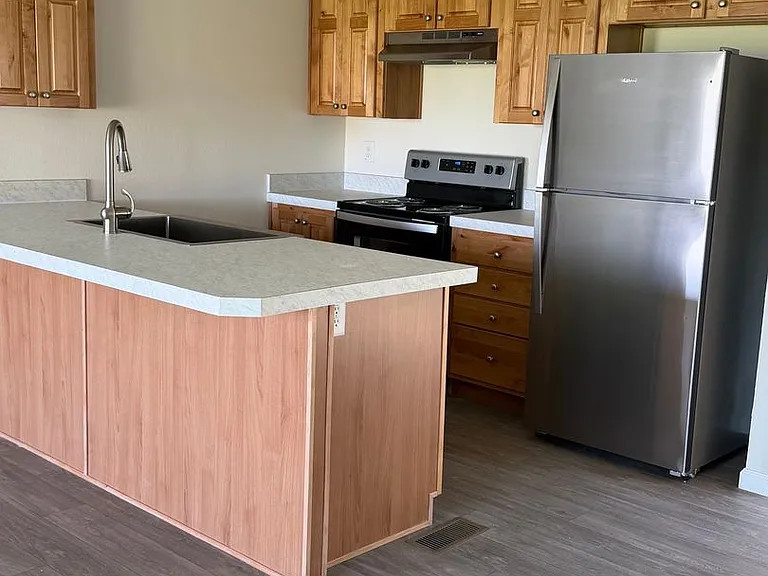 10042 Shaff Rd SE — Photo 2