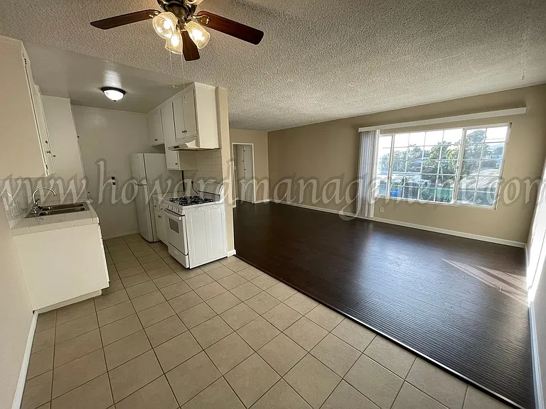 1005 Hill St — Photo 9