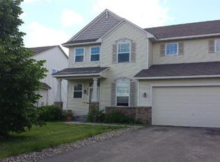 2112 Swallowtail Dr, Shakopee, MN 55379