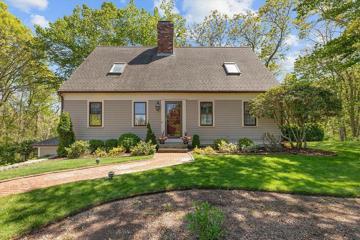 11 Carlson Lane, West Barnstable, MA 02668 Zillow