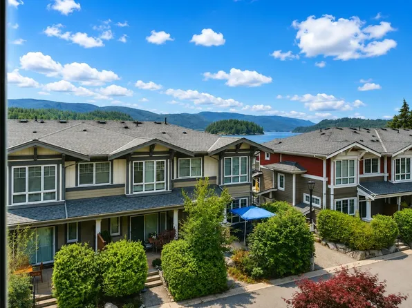 5964 Oldmill Ln, Sechelt, BC V7Z 0S2