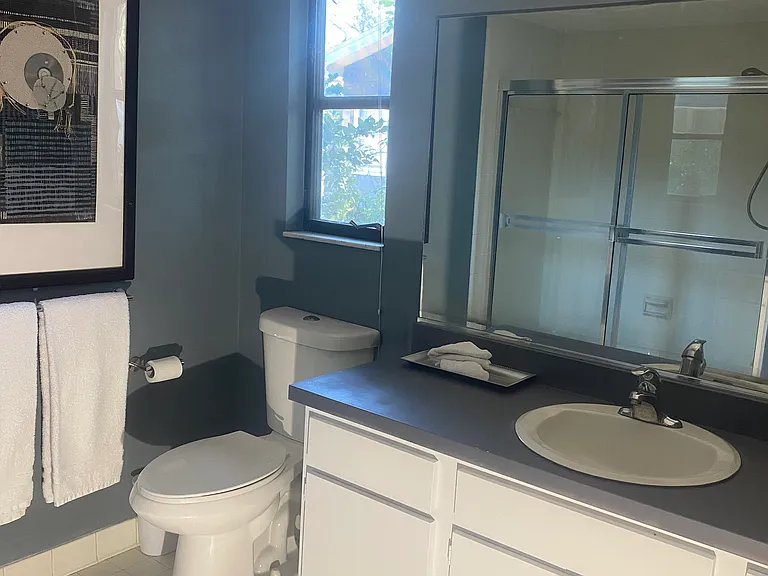2nd bathroom