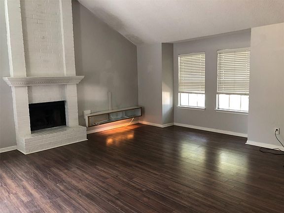 3rd image of 38 Dusky Meadow Pl