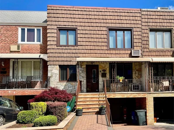 67-31 61st Road, Middle Village, NY 11379