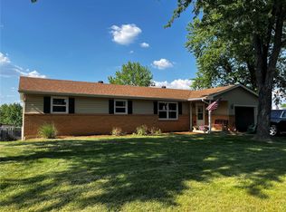 27 Edwards Cir, Union, MO 63084