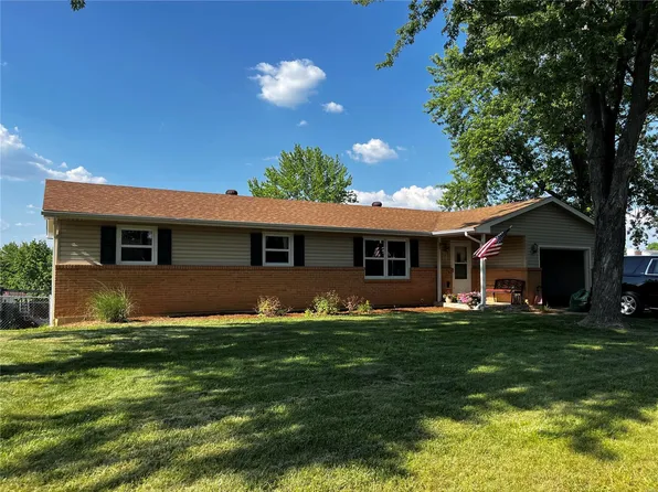 27 Edwards Cir, Union, MO 63084