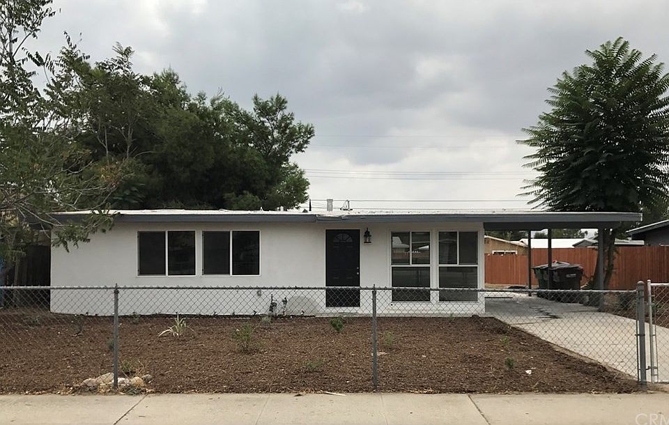 1st image of 26651 Cypress St