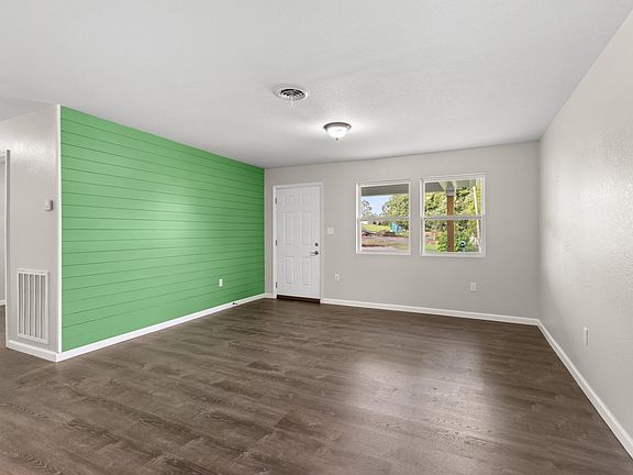 3rd image of 152 Moreland Dr