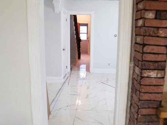 4th image of 66 Virginia Ave