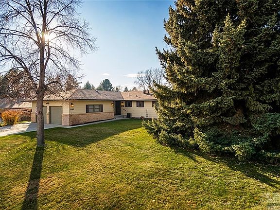 2nd image of 1941 Forest Park Dr