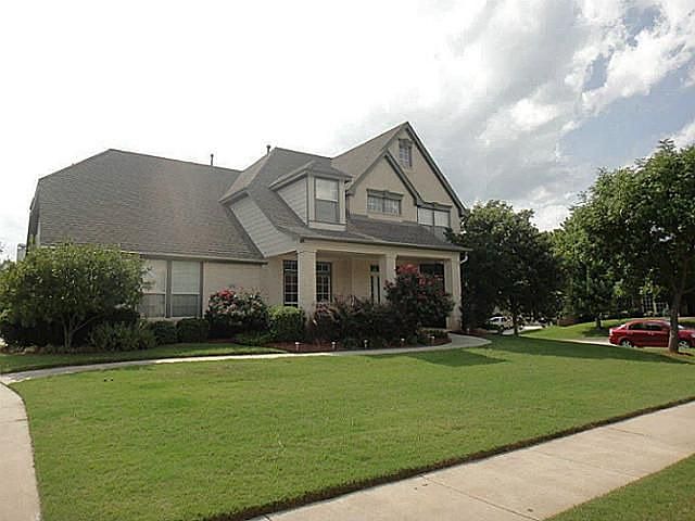 1st image of 2721 Cliffwood Dr