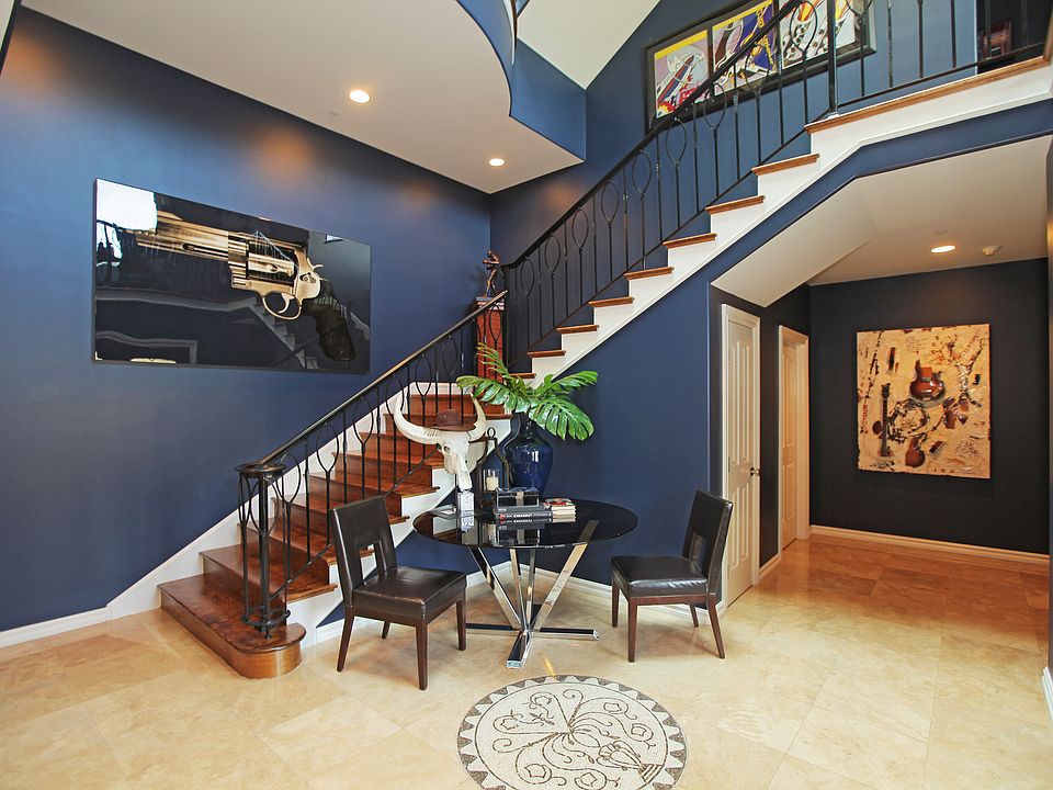 1st image of 3923 Avenida Del Sol