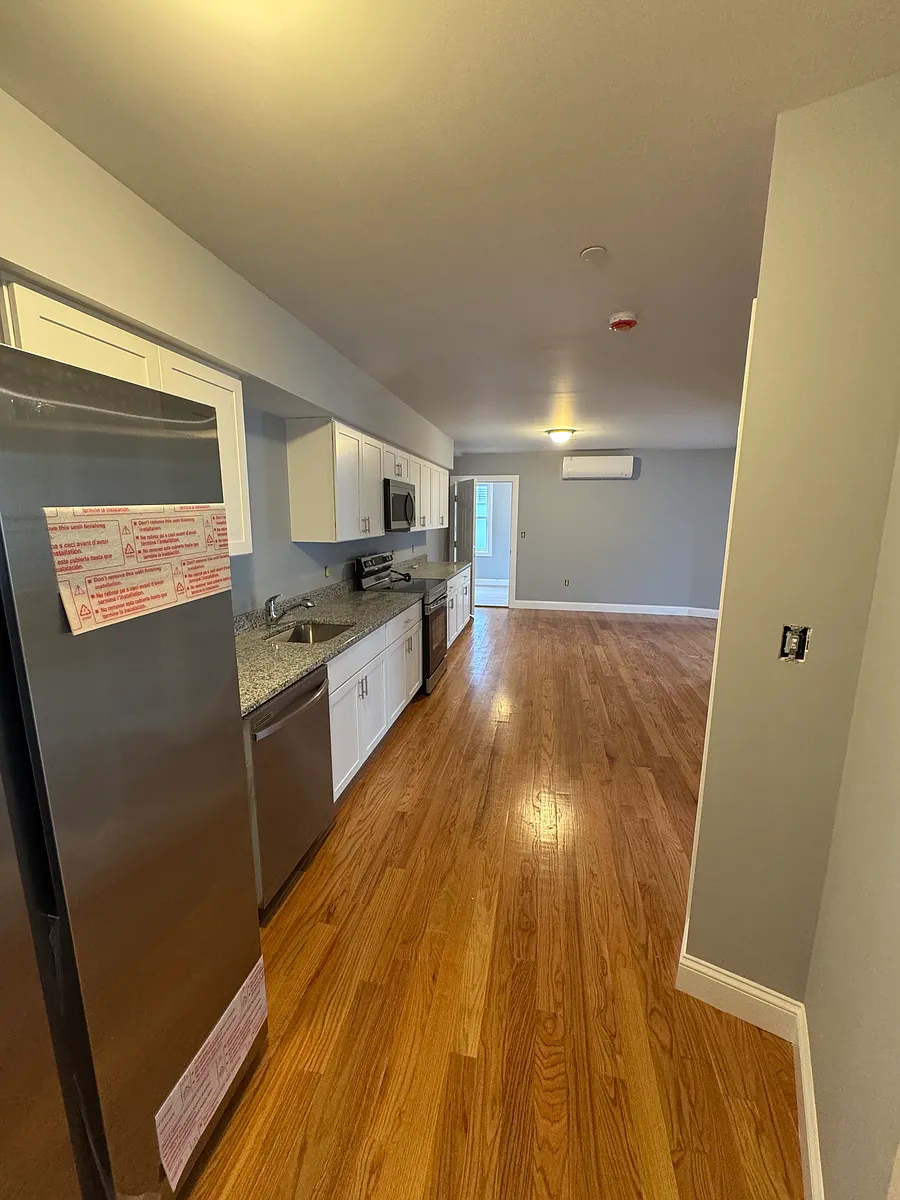 Building Photo - 235 Ludlam St #1